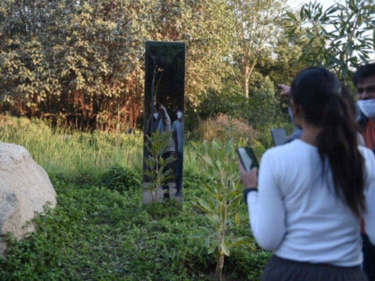 monolith ahamadhabath