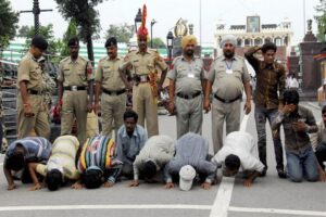 India prisoners--621x414