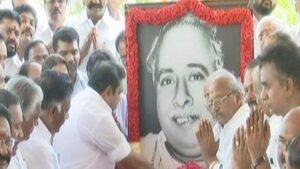 eps_ops_paying_respect_to_anna